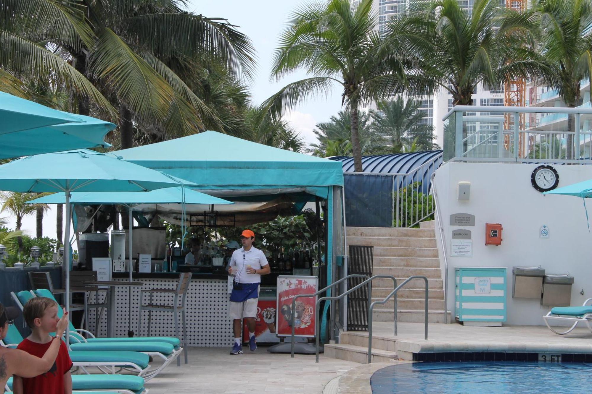 Marenas Beach Resort Sunny Isles Beach Exterior photo