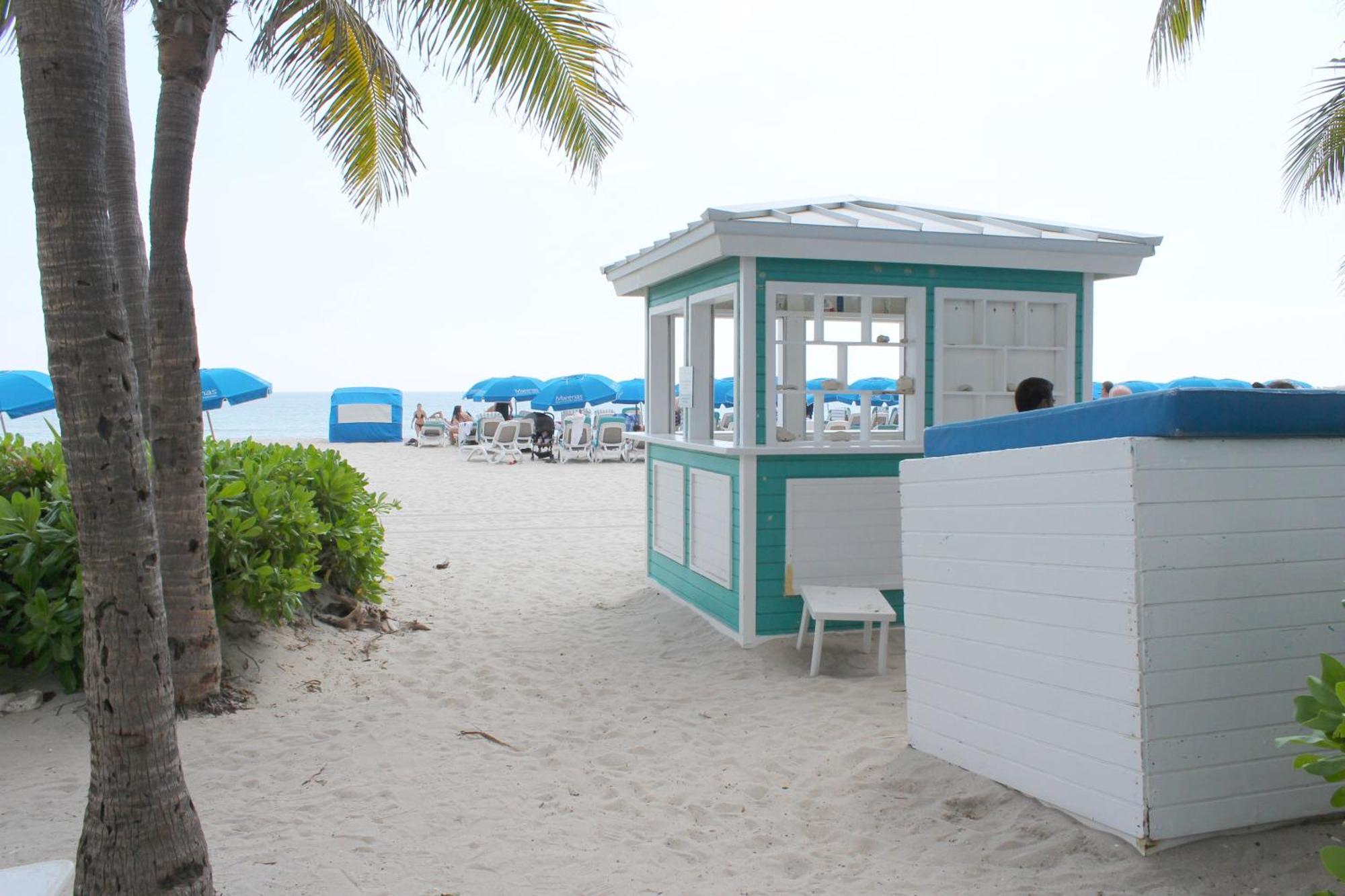 Marenas Beach Resort Sunny Isles Beach Exterior photo